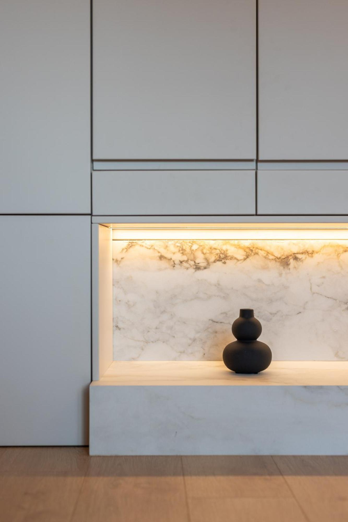Central Inn, New Bazaar Apartment Тирана Екстер'єр фото