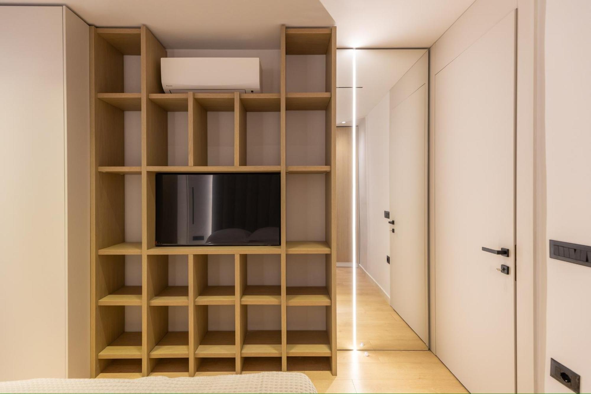 Central Inn, New Bazaar Apartment Тирана Екстер'єр фото