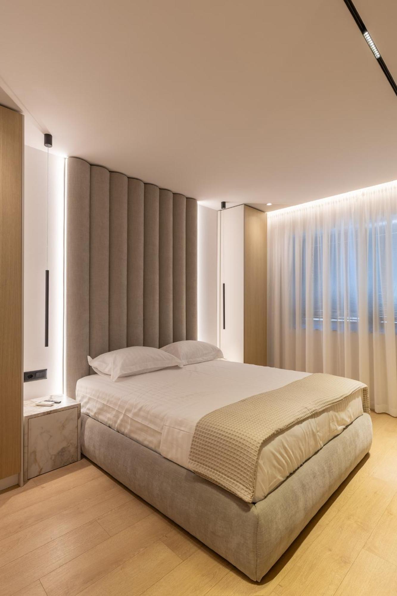 Central Inn, New Bazaar Apartment Тирана Екстер'єр фото