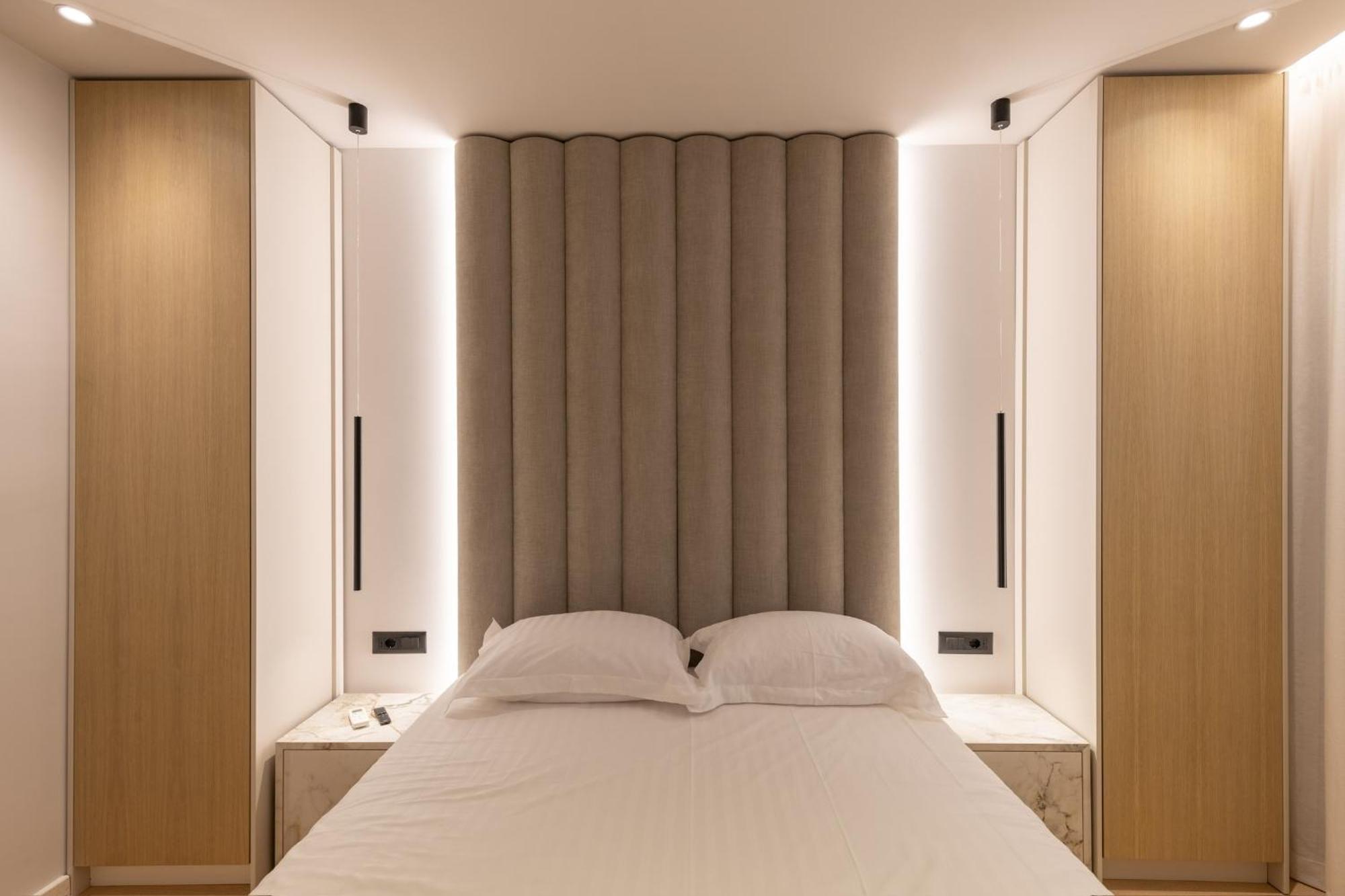 Central Inn, New Bazaar Apartment Тирана Екстер'єр фото