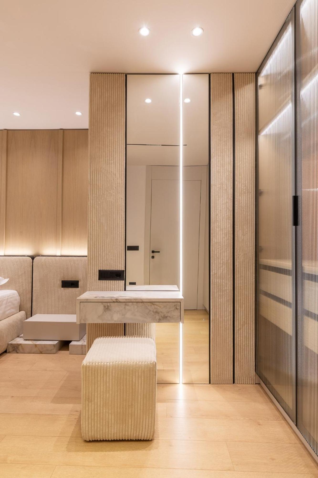 Central Inn, New Bazaar Apartment Тирана Екстер'єр фото