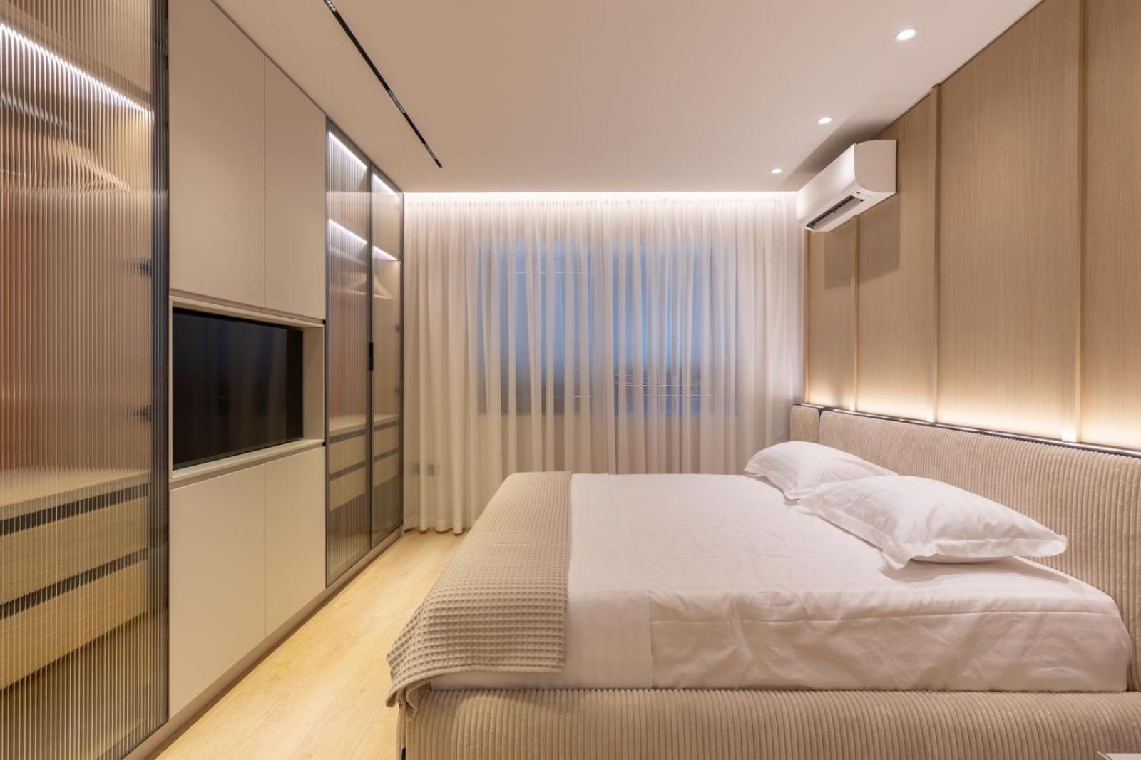 Central Inn, New Bazaar Apartment Тирана Екстер'єр фото
