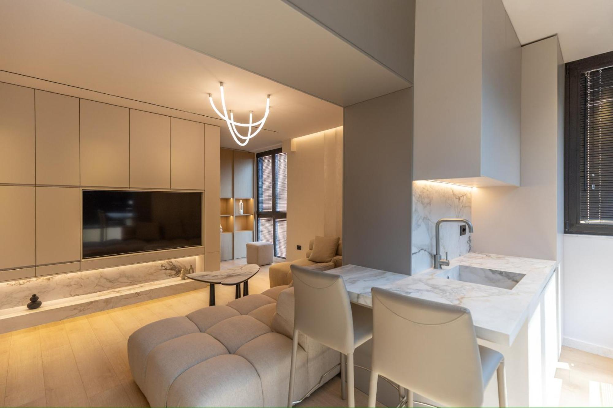 Central Inn, New Bazaar Apartment Тирана Екстер'єр фото