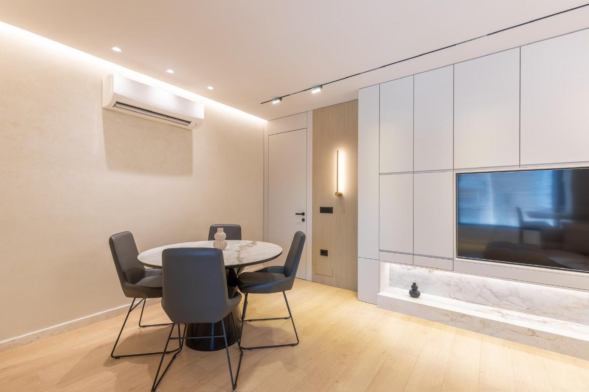 Central Inn, New Bazaar Apartment Тирана Екстер'єр фото